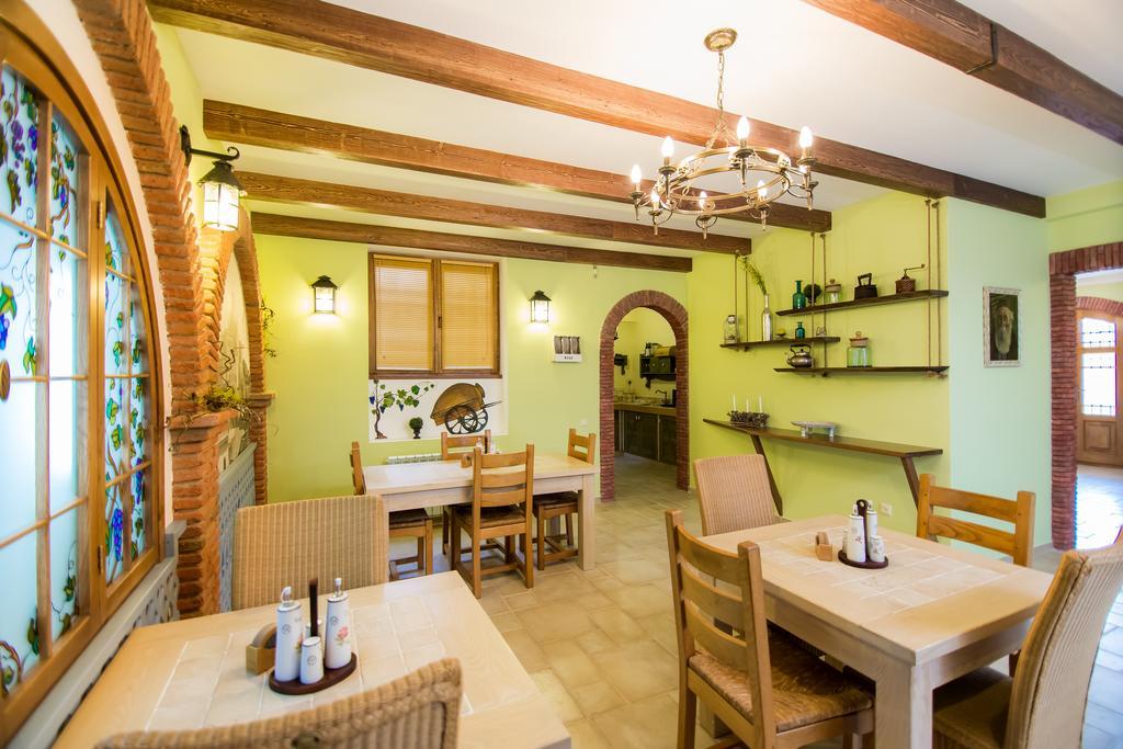 Metekhi'S Galavani Hotel Тбилиси Экстерьер фото