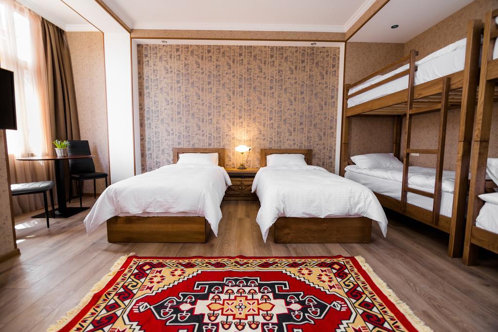 Metekhi'S Galavani Hotel Тбилиси Экстерьер фото
