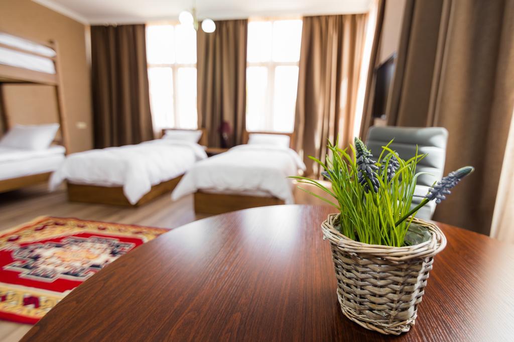 Metekhi'S Galavani Hotel Тбилиси Экстерьер фото