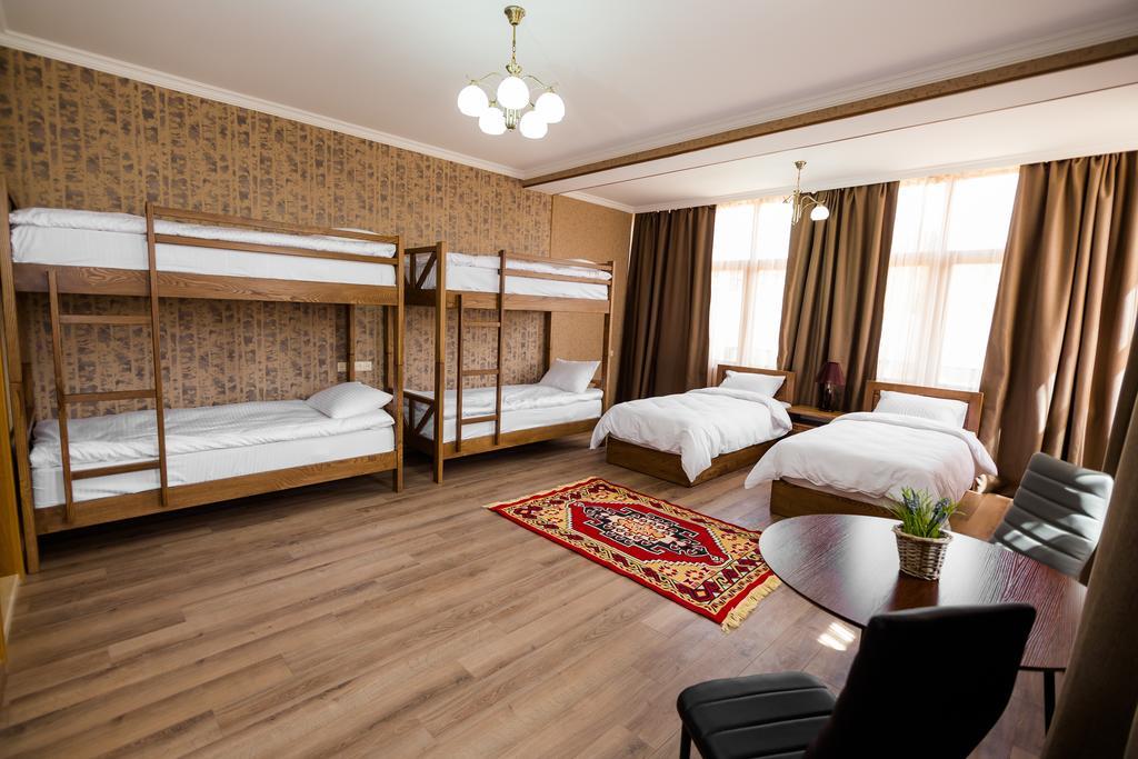 Metekhi'S Galavani Hotel Тбилиси Экстерьер фото