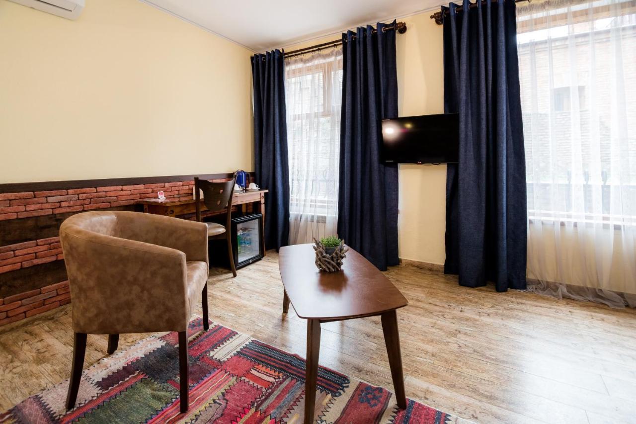 Metekhi'S Galavani Hotel Тбилиси Экстерьер фото