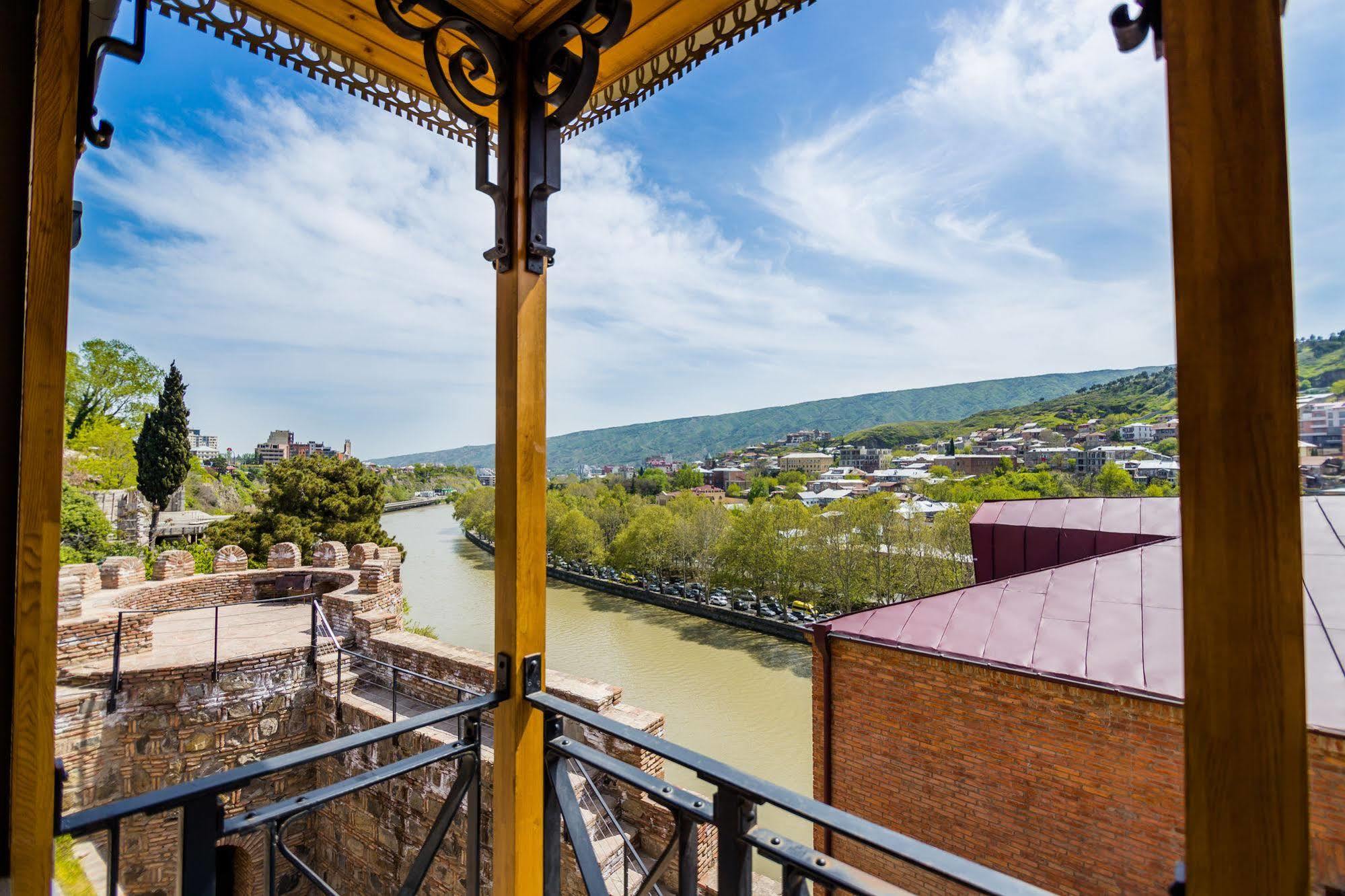 Metekhi'S Galavani Hotel Тбилиси Экстерьер фото
