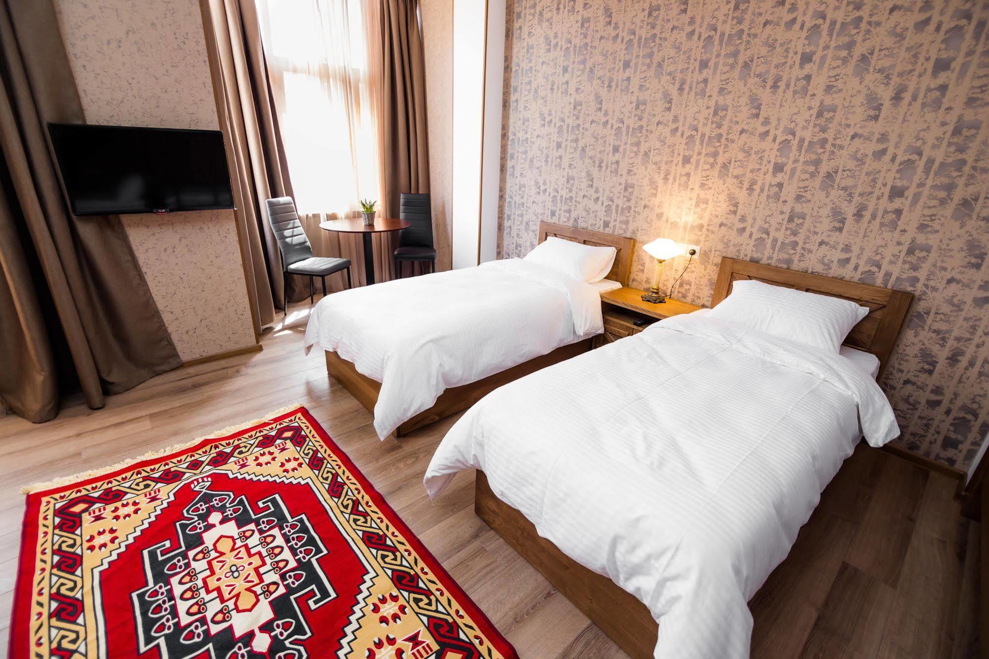 Metekhi'S Galavani Hotel Тбилиси Экстерьер фото